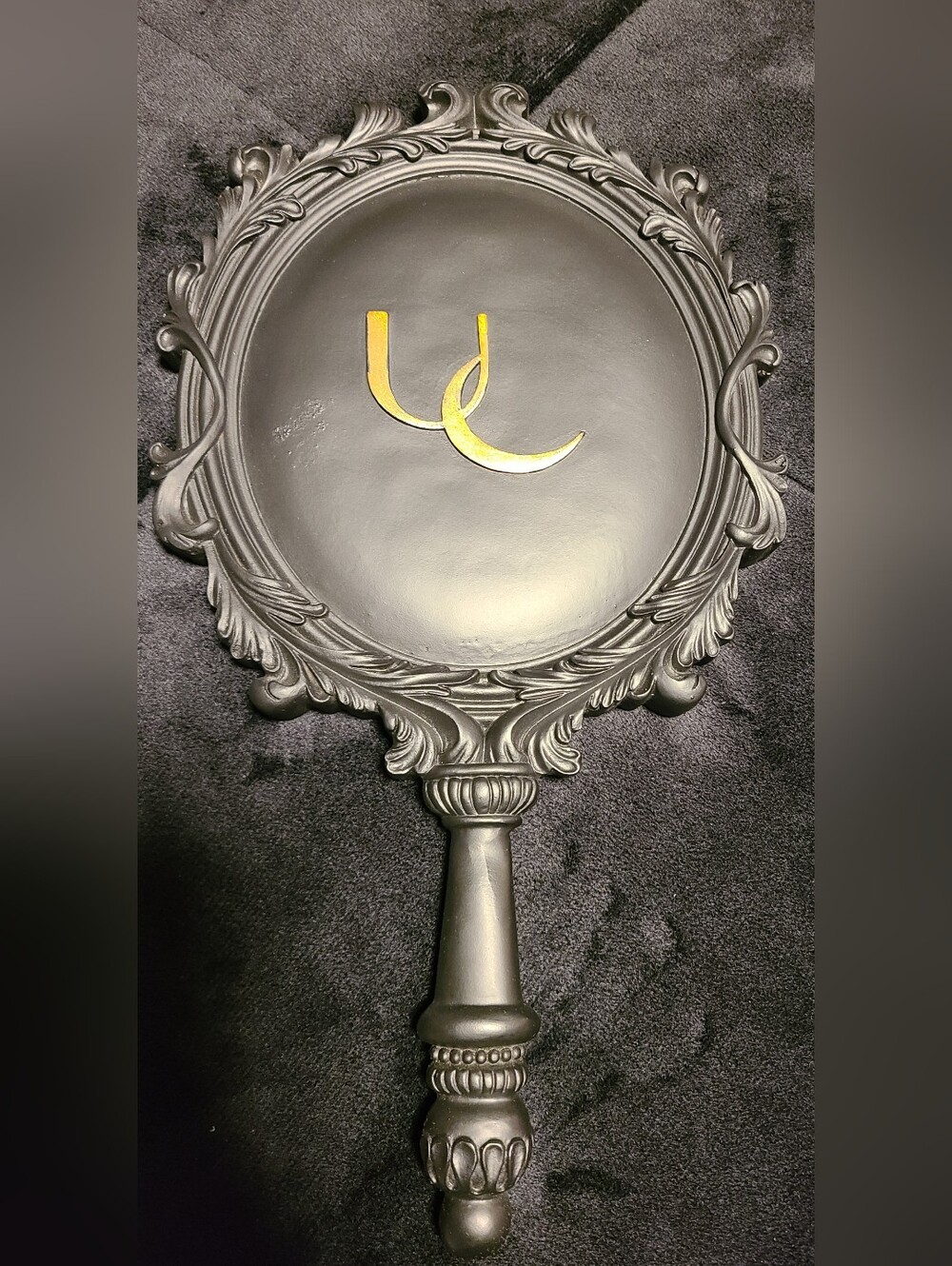 Unearthly Cometics Mirror